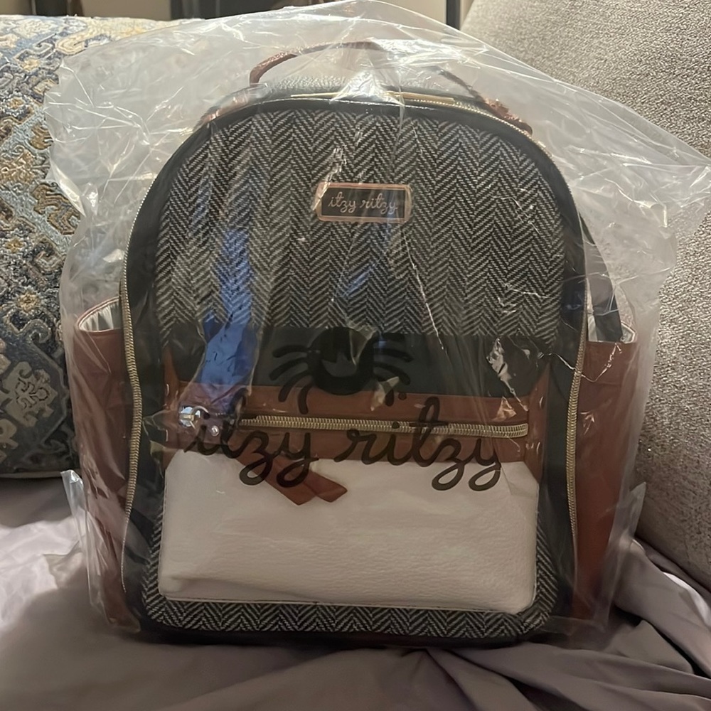 Itzy Ritzy mini diaper bag - coffee and cream.